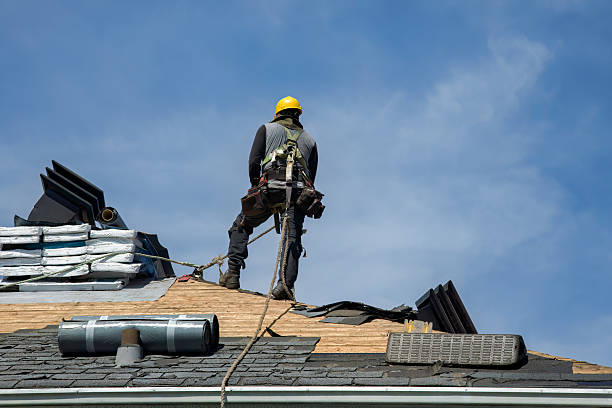 Professional Gutter Installation technician working in Sharpsburg, KY